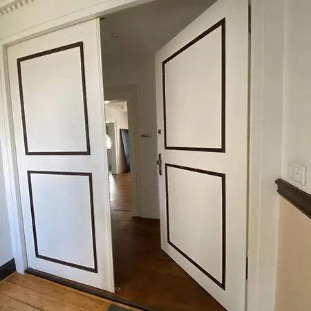 Designer Altbauwohnung Mit Balkon * Wiesbaden